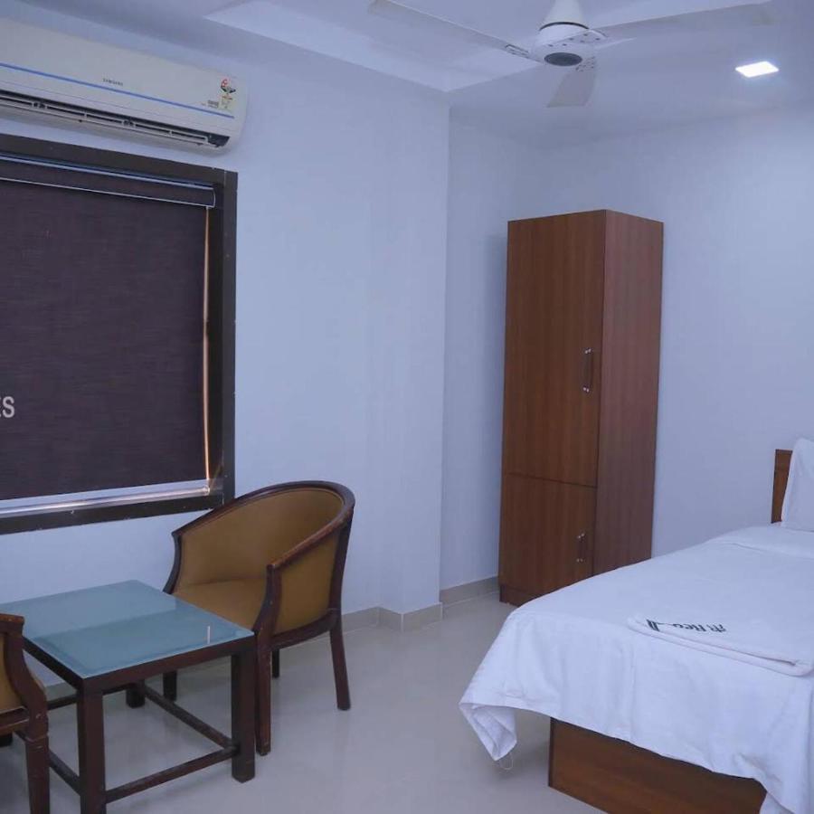 Redbell Suites Malapuram Malappuram Bagian luar foto